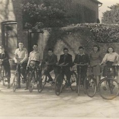 East Meon Youth Club Outing to Seaside, late '40s or early '50s