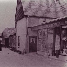 Warren's shop at Tudor House