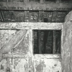 1st floor room running N-S. Detail of original window on South wall First floor room running North - South. Detail of original window on South wall