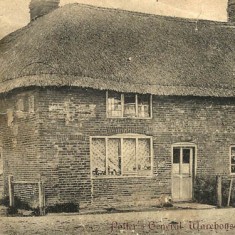 Potter's General Warehouse, c.1910. This is where Mr Witt later established his grocery and butcher;s business.