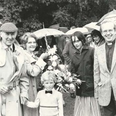 Sir Michael Redgrave (left) with Rev. Peter Wadsworth (right) and  Felicity Smith, Jeff Wheeler, Celia Wilmott Smith, Janet Soane  | Stan Smith