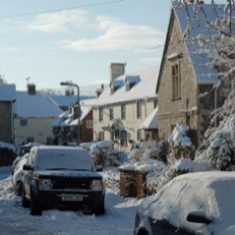 Alms houses and Ye Olde George Inn in snow Jan 2010