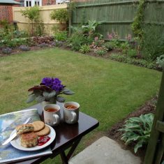 Tea_and_scones_in_Bridger_Garden Tea and scones in Bridger garden